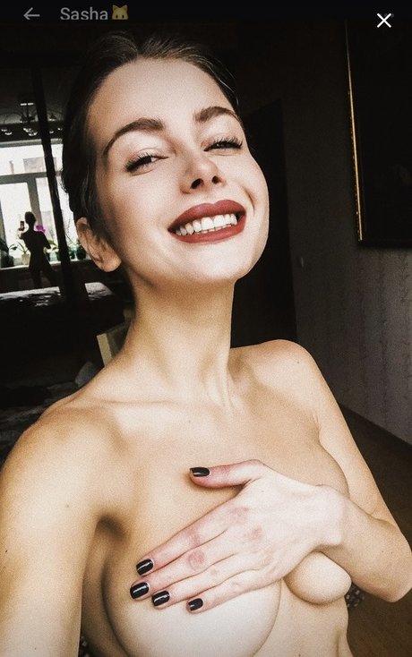 Nacktes geleaktes OnlyFans-Foto von Sasha Shenderey