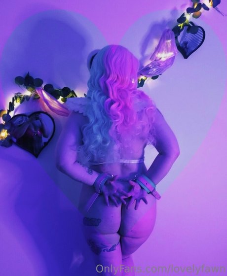 Nacktes geleaktes OnlyFans-Foto von Lovelyfawn