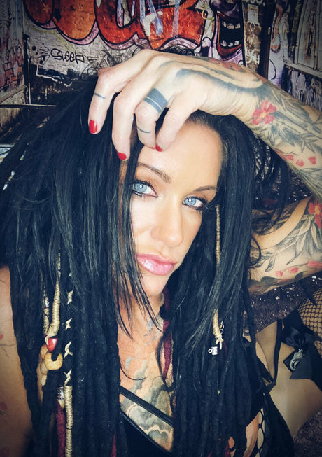 Nacktes geleaktes OnlyFans-Foto von Immistressraven
