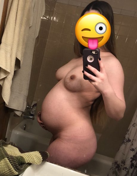 Nacktes geleaktes OnlyFans-Foto von Breedthro