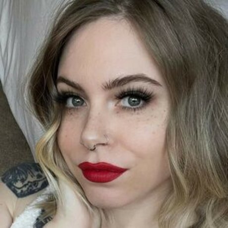 Nacktes geleaktes OnlyFans-Foto von Edgarallanxhoe