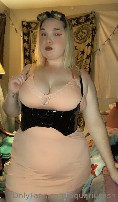 Nacktes geleaktes OnlyFans-Foto von Aquariusash