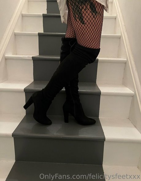 Nacktes geleaktes OnlyFans-Foto von Felicitysfeetxxx