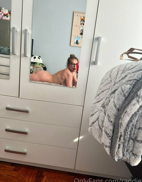 Nacktes geleaktes OnlyFans-Foto von Raddie Llod