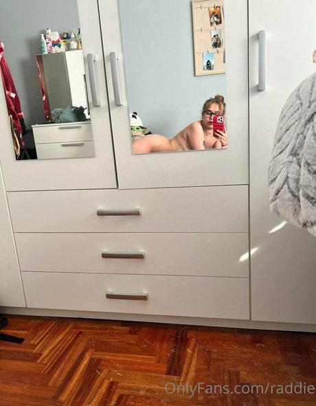 Nacktes geleaktes OnlyFans-Foto von Raddie Llod