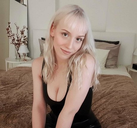 Nacktes geleaktes OnlyFans-Foto von Lillyeth