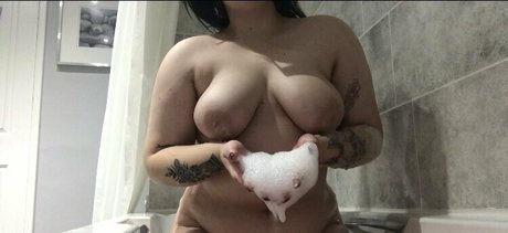Nacktes geleaktes OnlyFans-Foto von Prettypumpkins1
