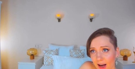 Nacktes geleaktes OnlyFans-Foto von Jessideen