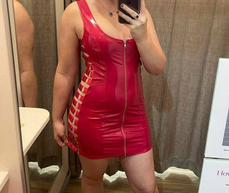 Nacktes geleaktes OnlyFans-Foto von Saskiastrips