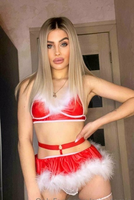 Nacktes geleaktes OnlyFans-Foto von Suicidemia