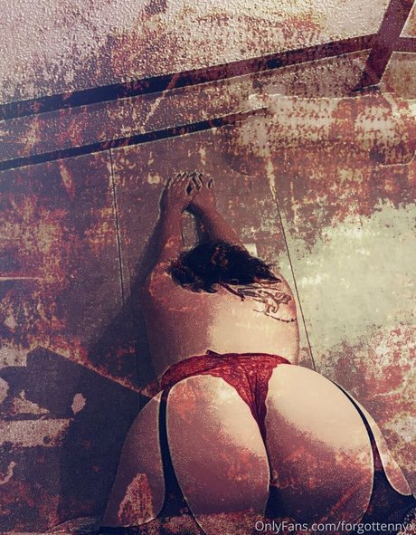Nacktes geleaktes OnlyFans-Foto von Forgottennyx