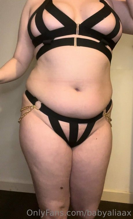 Nacktes geleaktes OnlyFans-Foto von Aliax