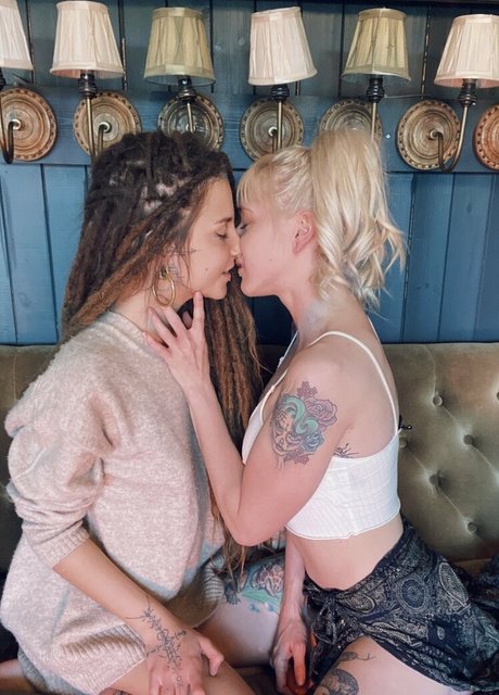 Nacktes geleaktes OnlyFans-Foto von Sallyskinkyside