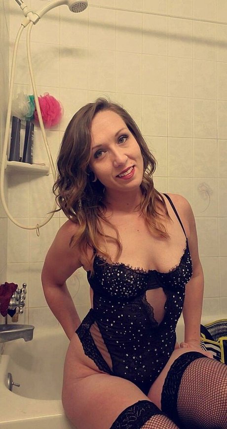 Nacktes geleaktes OnlyFans-Foto von Infernal Aphrodite