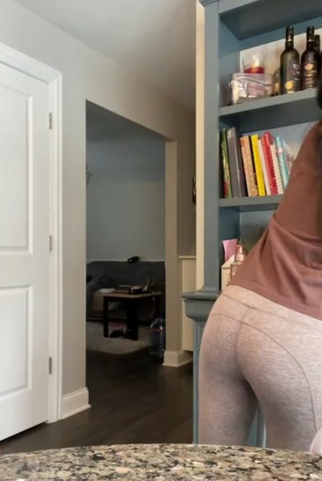 Nacktes geleaktes OnlyFans-Foto von Awakeproductions
