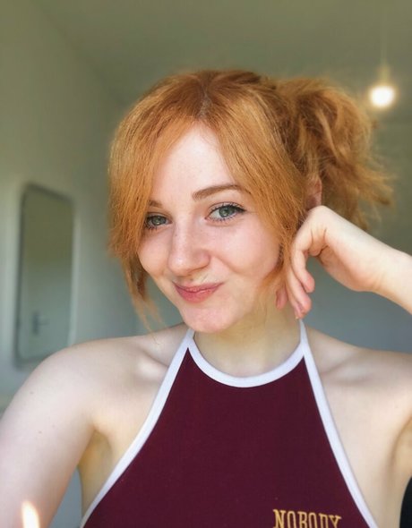 Nacktes geleaktes OnlyFans-Foto von Dampptowel