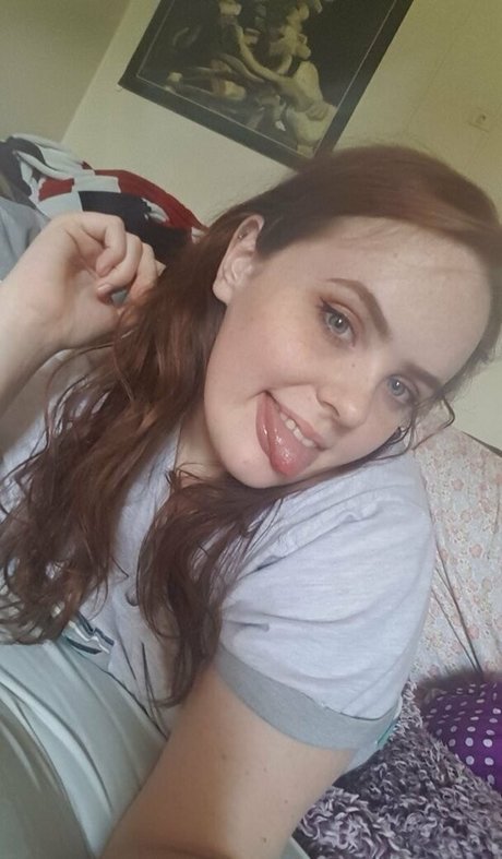 Nacktes geleaktes OnlyFans-Foto von Xbluntslut696