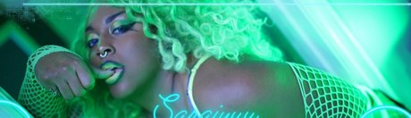Nacktes geleaktes OnlyFans-Foto von Saraiyuu