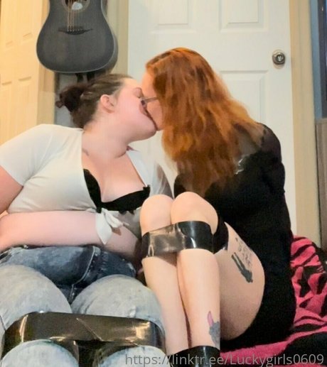 Nacktes geleaktes OnlyFans-Foto von Luckygirls0609