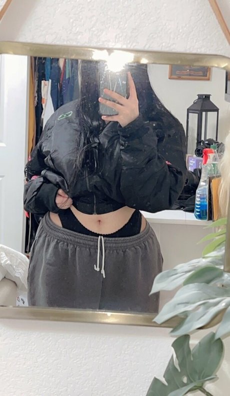 Nacktes geleaktes OnlyFans-Foto von Aliyah Delaney