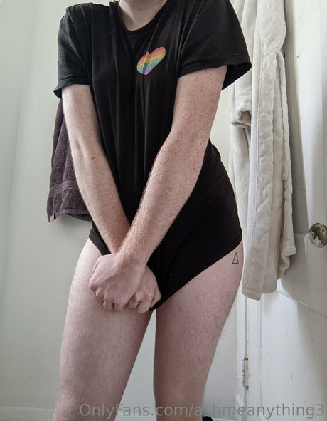 Nacktes geleaktes OnlyFans-Foto von Ashmeanything3