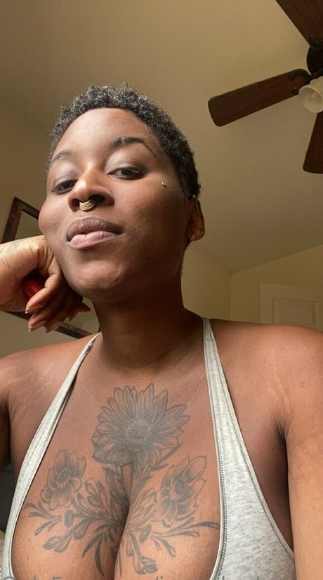 Nacktes geleaktes OnlyFans-Foto von Jerrithedancer