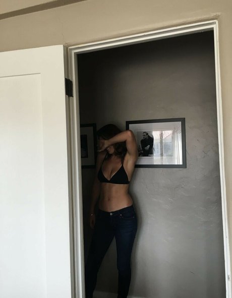 Nacktes geleaktes OnlyFans-Foto von Serinda Swan