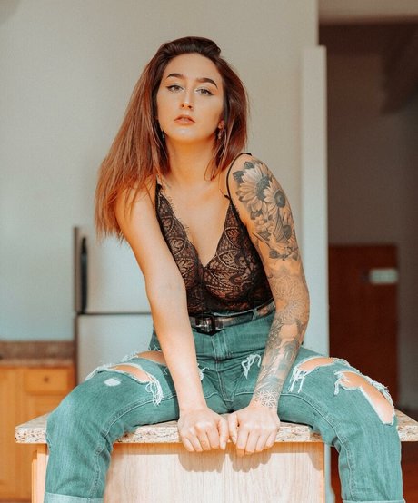 Nacktes geleaktes OnlyFans-Foto von Italchicc