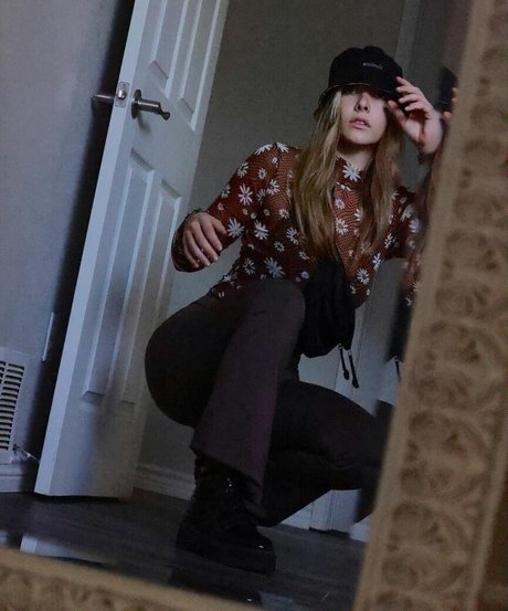 Nacktes geleaktes OnlyFans-Foto von Maddie Henderson