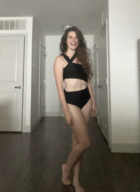 Nacktes geleaktes OnlyFans-Foto von Kesde