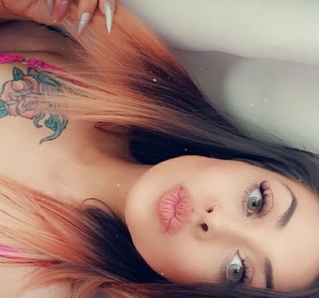 Nacktes geleaktes OnlyFans-Foto von Vipeach