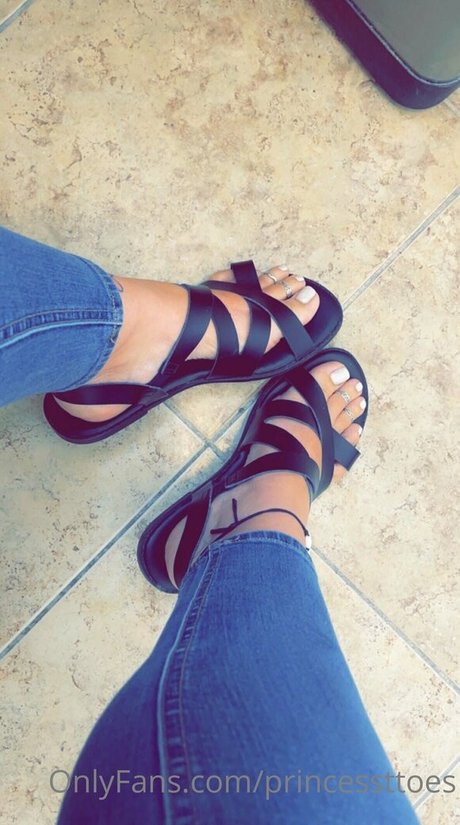 Nacktes geleaktes OnlyFans-Foto von Princessttoes