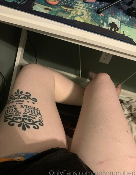 Nacktes geleaktes OnlyFans-Foto von Polymorphed