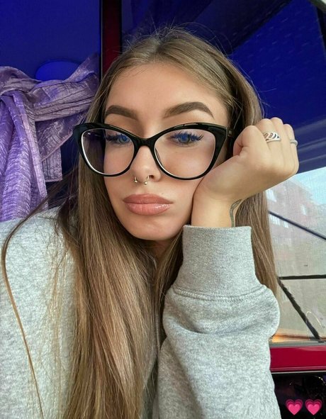 Nacktes geleaktes OnlyFans-Foto von Eliesposito