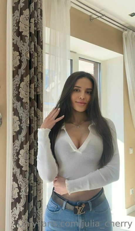 Nacktes geleaktes OnlyFans-Foto von Juliacherry