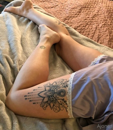 Ajonesfeet