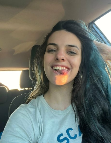 Nacktes geleaktes OnlyFans-Foto von Raeoticneutral