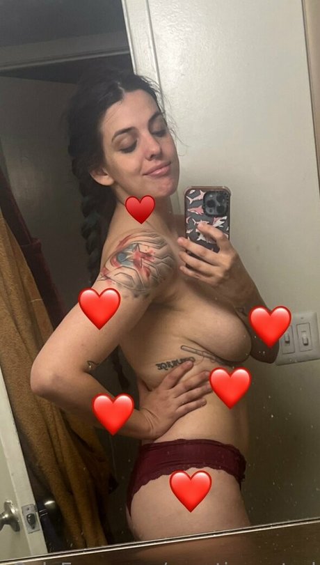 Nacktes geleaktes OnlyFans-Foto von Raeoticneutral