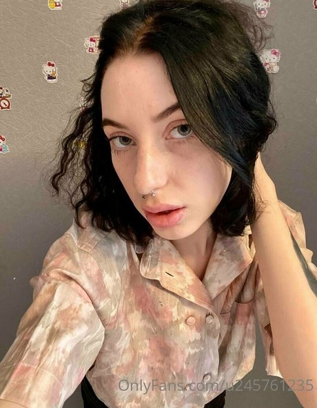 Nacktes geleaktes OnlyFans-Foto von Alicewonderfull