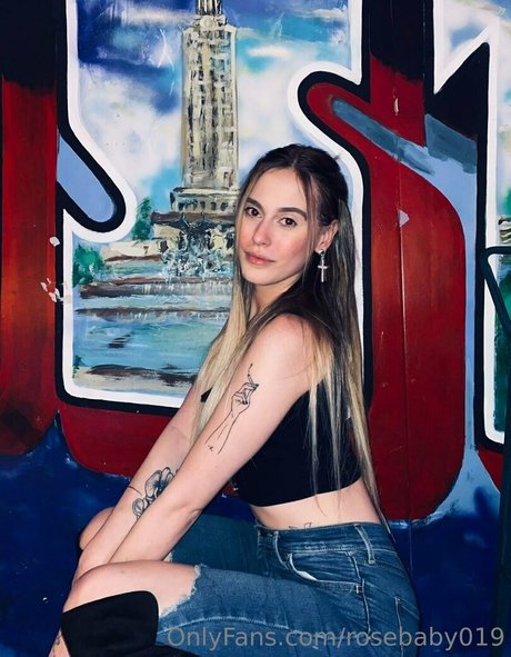 Nacktes geleaktes OnlyFans-Foto von Rosebaby019