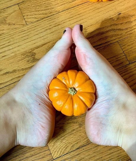 Nacktes geleaktes OnlyFans-Foto von Ellesfeet8