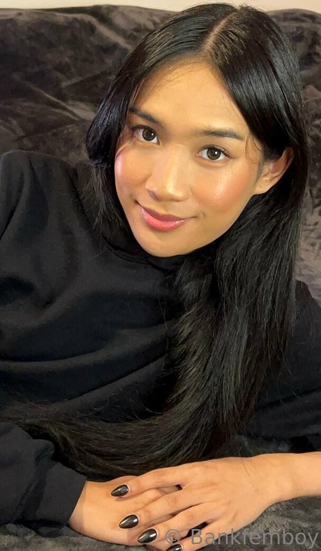 Nacktes geleaktes OnlyFans-Foto von Bankfemboy