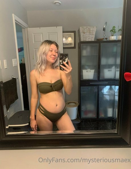 Nacktes geleaktes OnlyFans-Foto von Mysteriousmaex