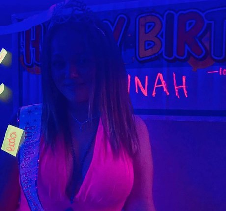 Nacktes geleaktes OnlyFans-Foto von Hannah B