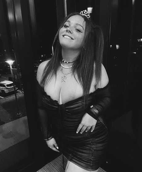 Nacktes geleaktes OnlyFans-Foto von Hannah B