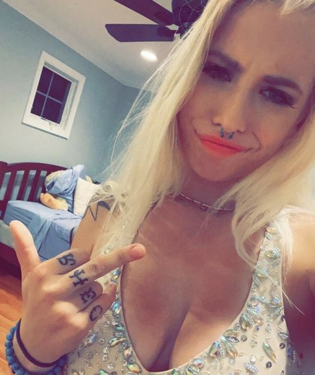 Awholeassmessbpd