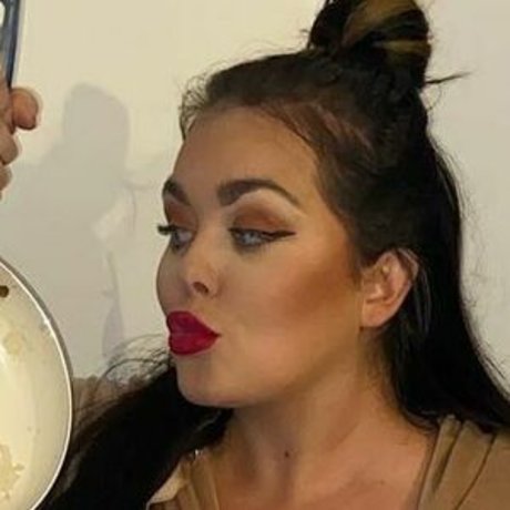 Nacktes geleaktes OnlyFans-Foto von Scarlett Moffatt