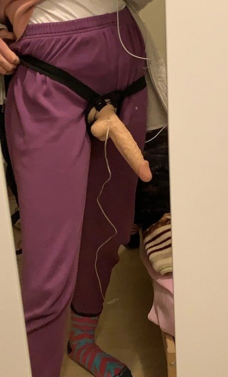Nacktes geleaktes OnlyFans-Foto von Aiyshe