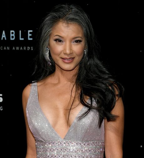 Nacktes geleaktes OnlyFans-Foto von Kelly Hu