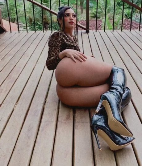 Nacktes geleaktes OnlyFans-Foto von Najla Ferreira